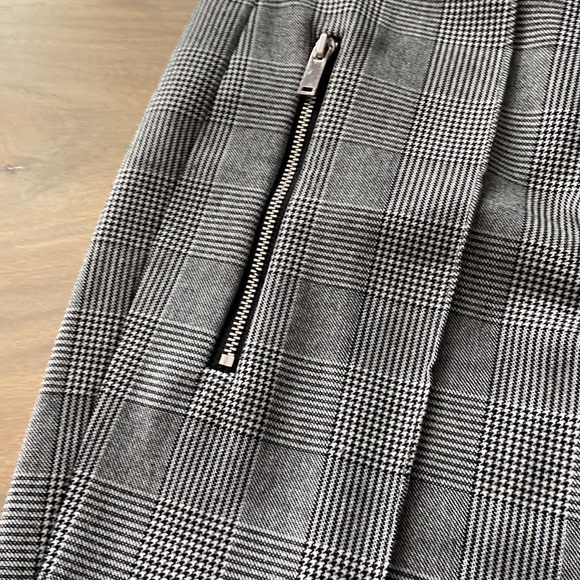 Pants - Picture 4 of 5